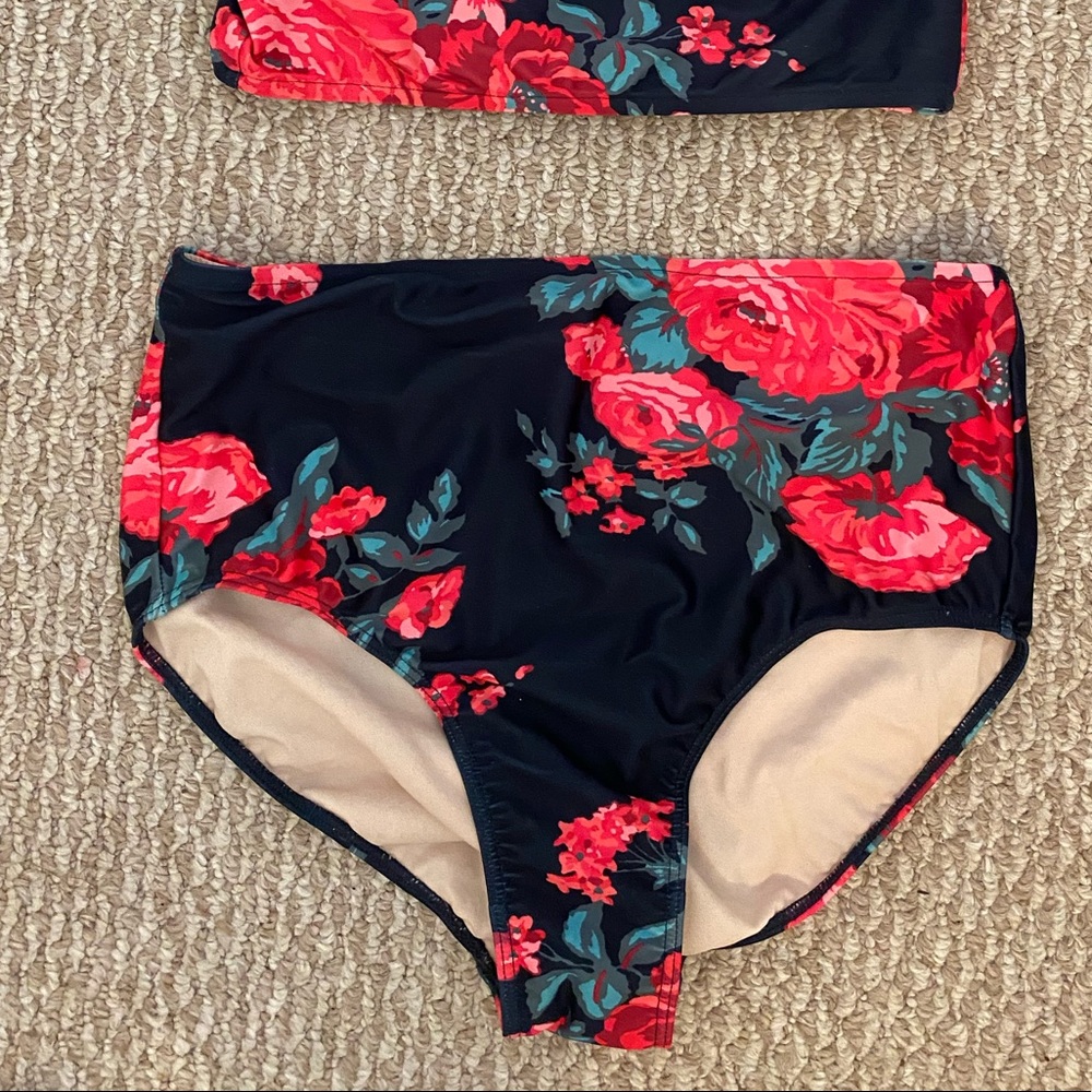 Albion swimsuit bottoms floral size M